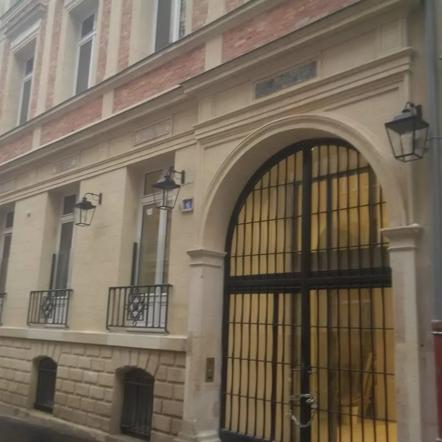 Mode - Arc De Triomphe Aparthotel Paris