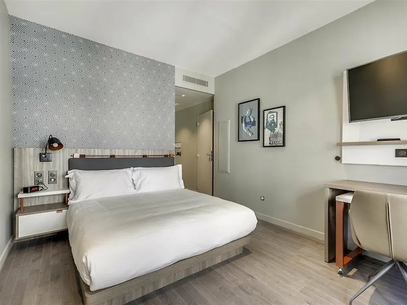 Mode - Arc De Triomphe Aparthotel 4*