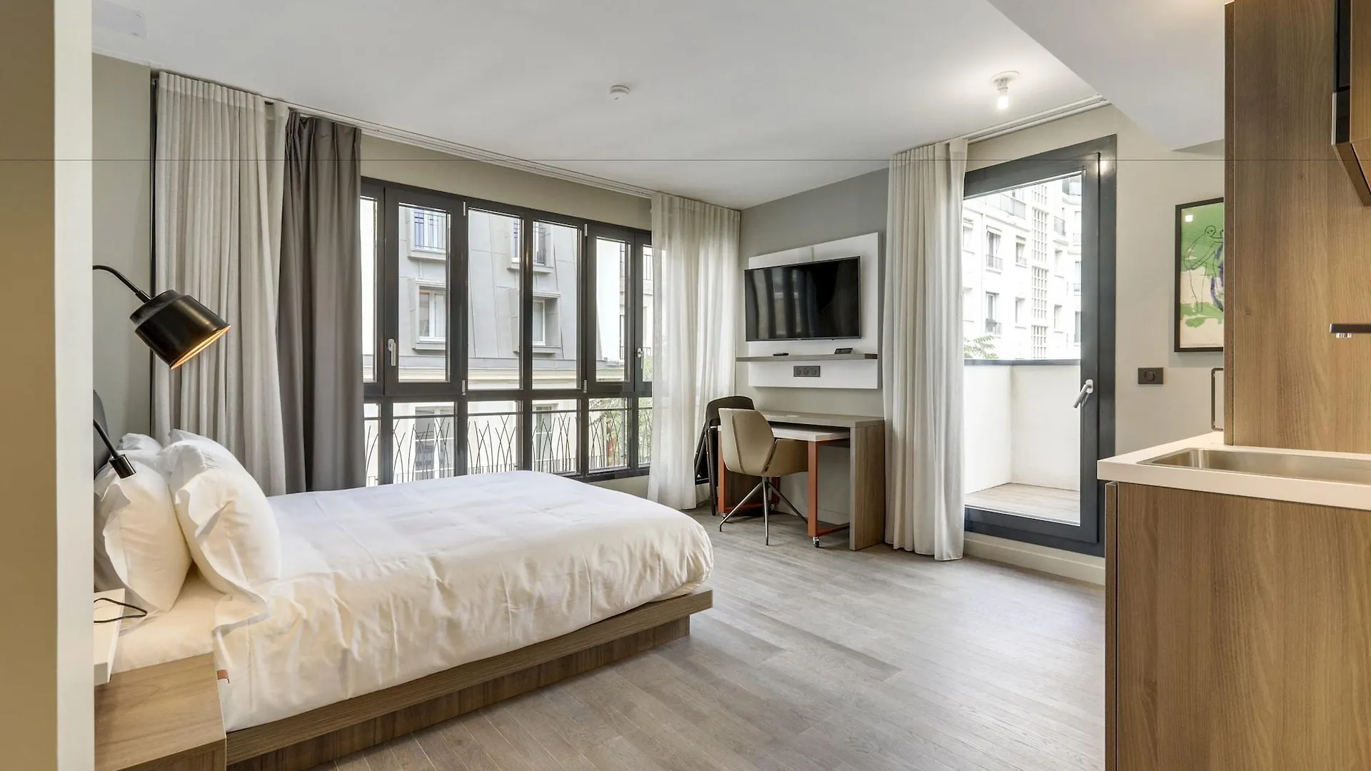 Mode - Arc De Triomphe Apartmanhotel