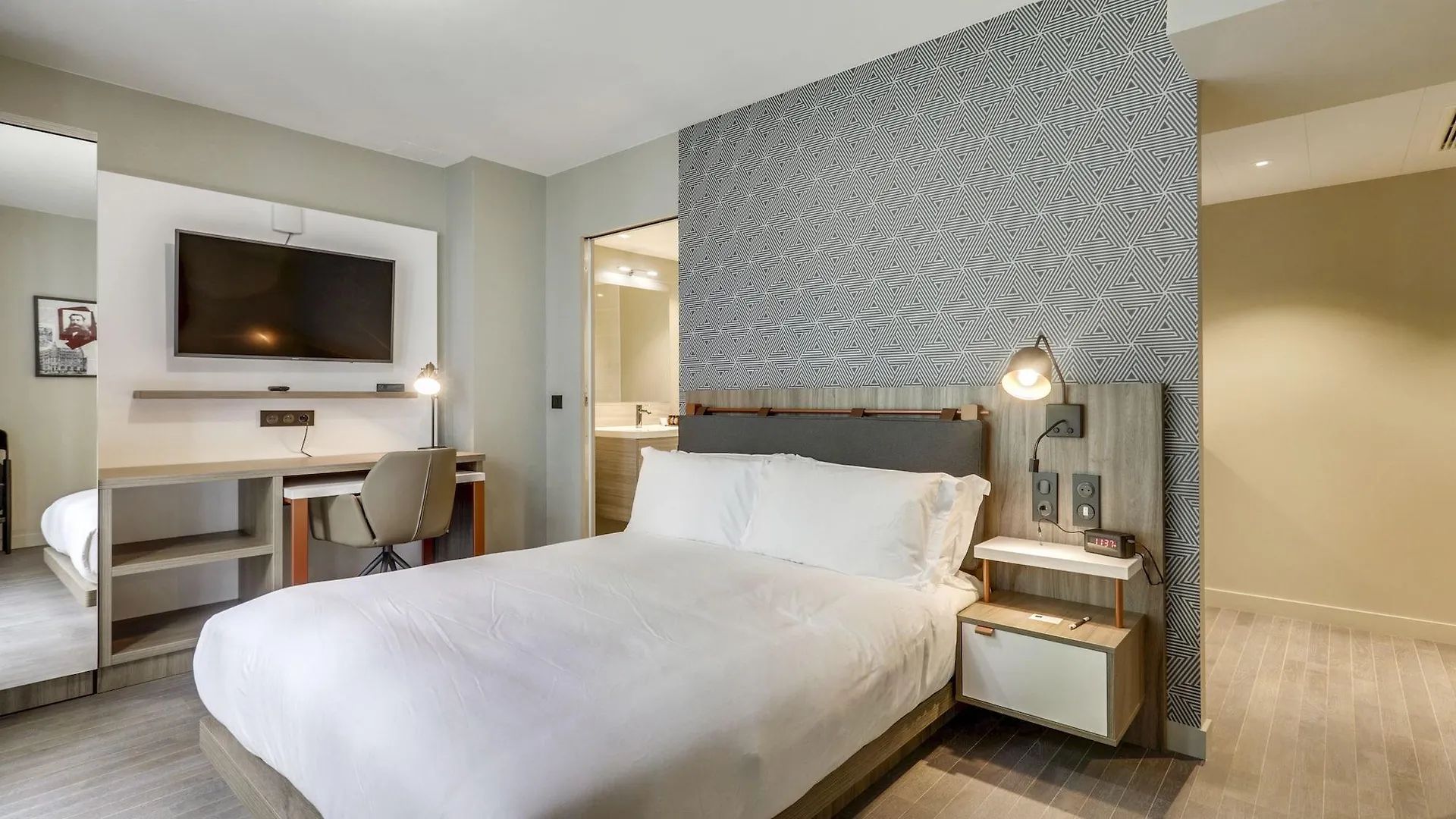 Mode - Arc De Triomphe 4*